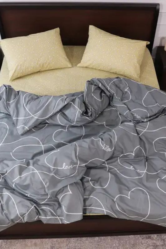 Комплект сімейної постільної білизни 